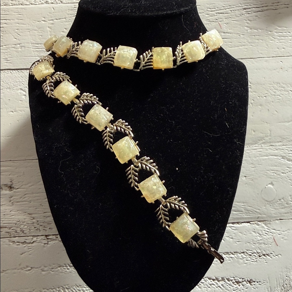 Vintage 40-50s Coro Yellow Glitter Thermoset Necklace, Bracelet, Earrings Set,